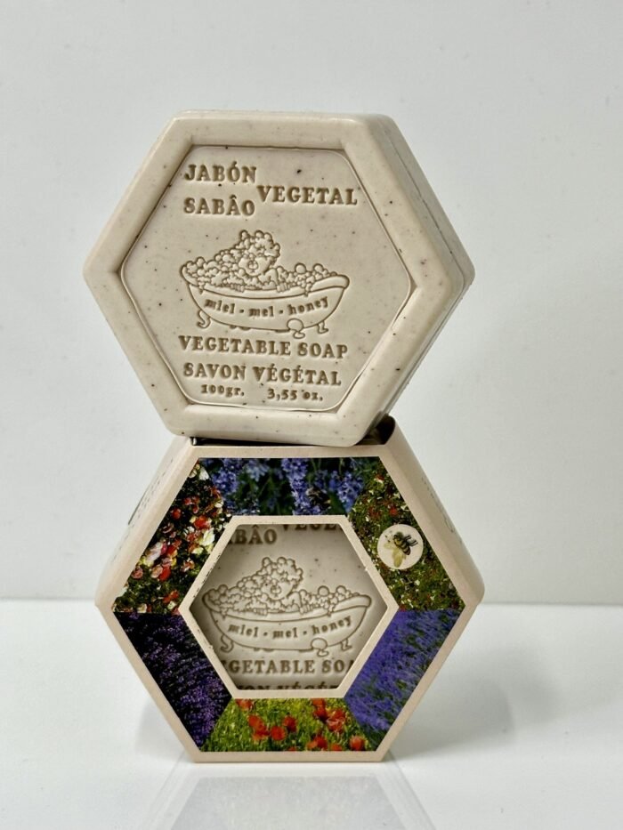 Jabón exfoliante hexagonal miel y leche de almendras (100gr) - Imagen 1